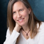 Cindy Safronoff portrait - lo res 500 x 750